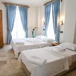 Ucurtma Hotel